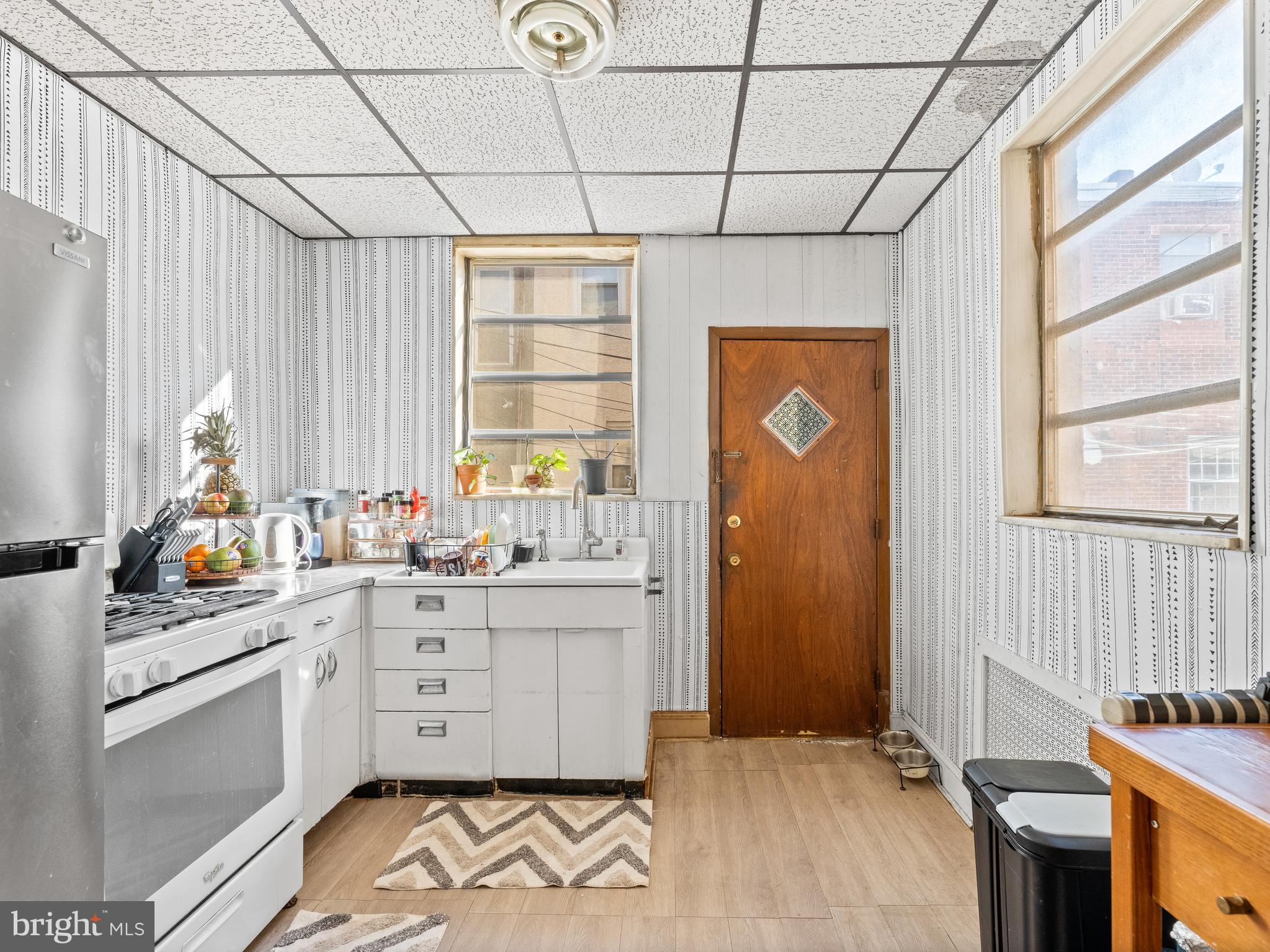 2203 South Lambert Street Philadelphia, PA 19145 - Photo 11 of 25