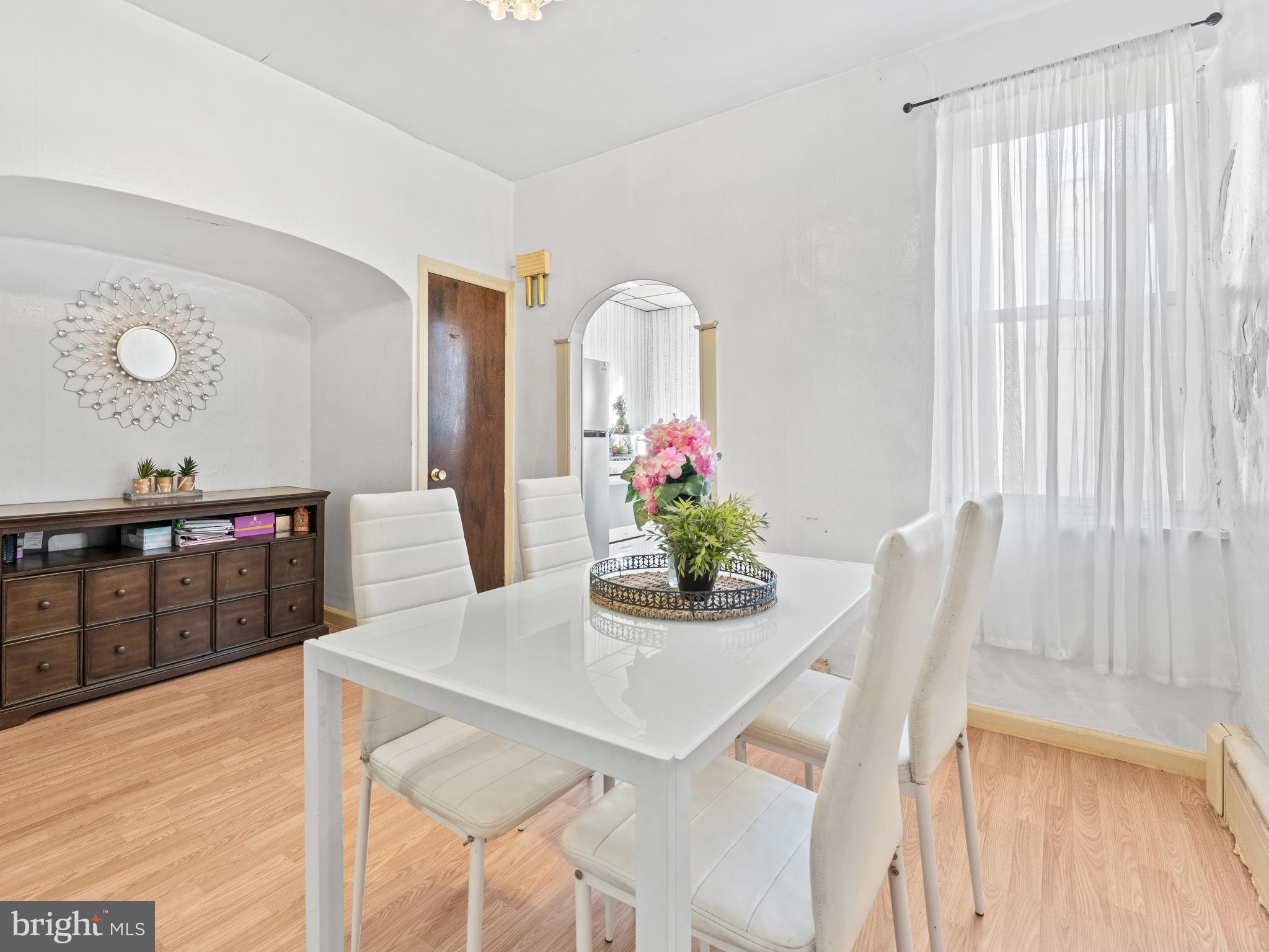 2203 South Lambert Street Philadelphia, PA 19145 - Photo 9 of 25