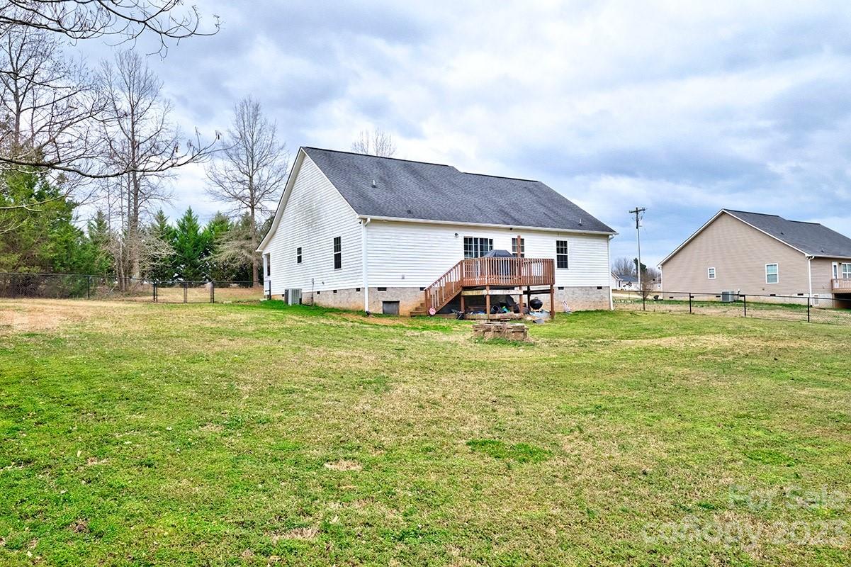 276 Springlake Road, Unit 6 York, SC 29745 - Photo 26 of 31 a house view with a garden space
