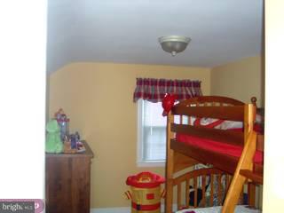 117 Heatherwood Road Havertown, PA 19083 - Photo 5 of 6 Gallery Image 5