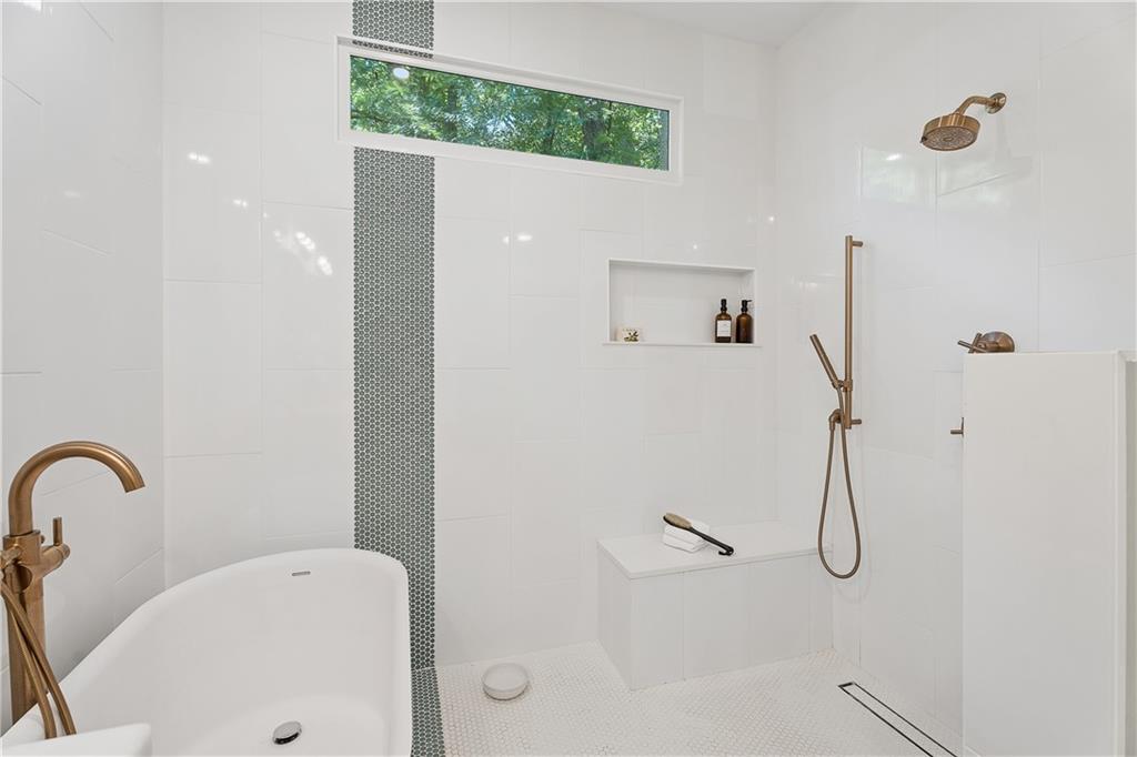 2094 Azalea Circle Decatur, GA 30033 - Photo 23 of 41