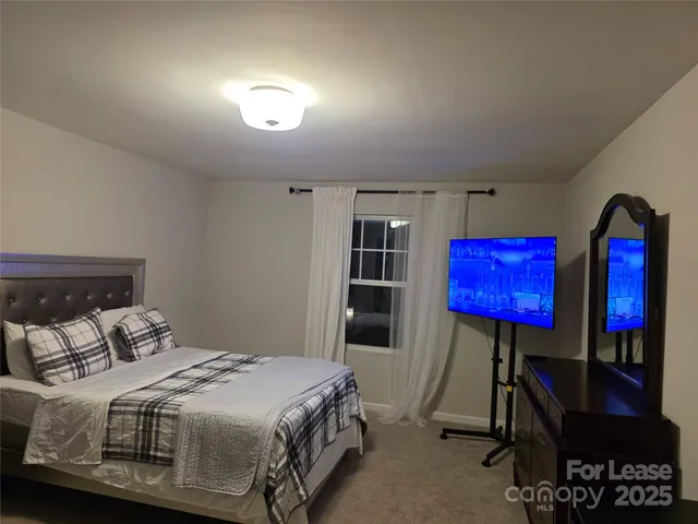 $2,200 | 12013 Wigeon Way, Charlotte, NC 28262