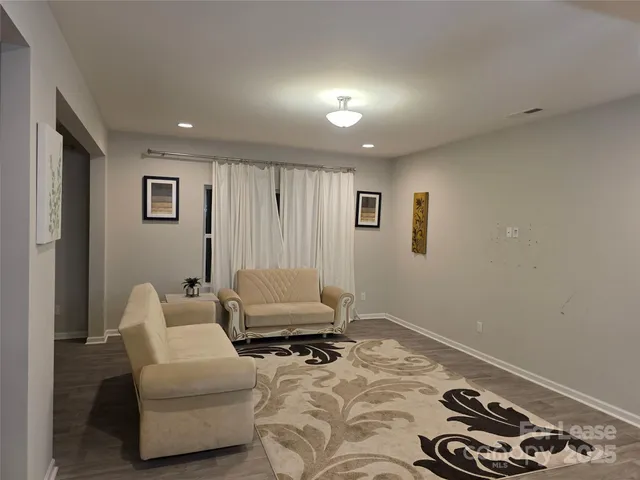 $2,200 | 12013 Wigeon Way, Charlotte, NC 28262