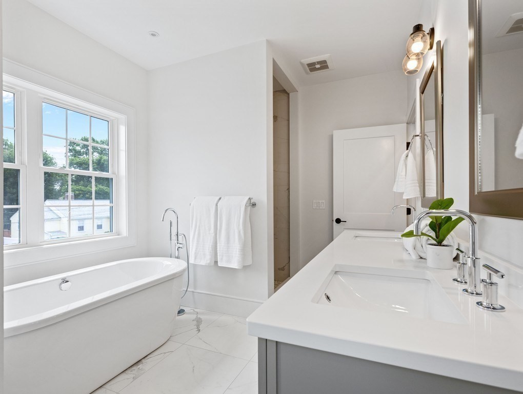20 Manhattan Terrace, Unit 1 Newton, MA 02465 - Photo 12 of 21