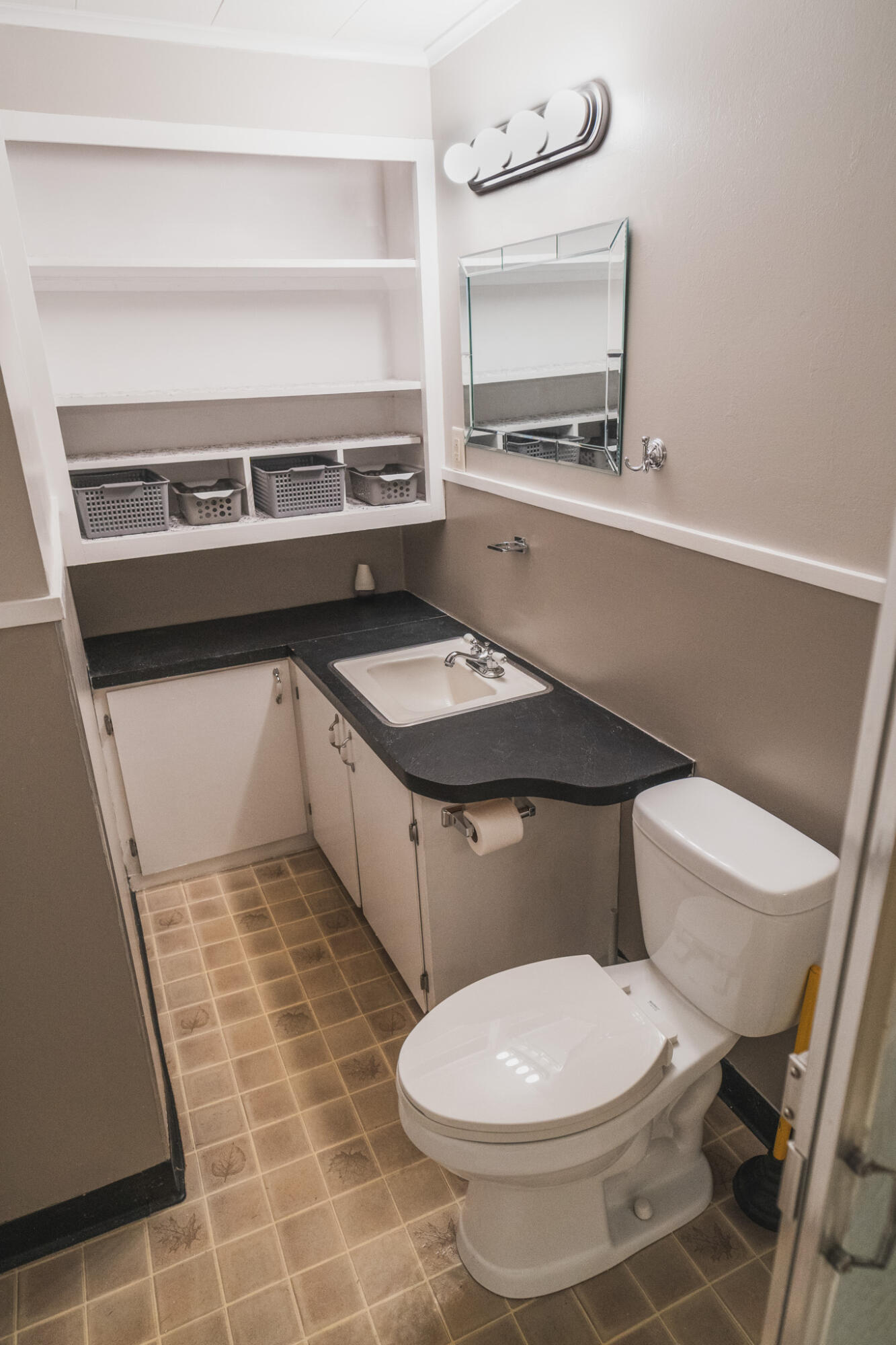 64 Division Street Bangor, ME 04401 - Photo 7 of 26 Apt 1 Bath
