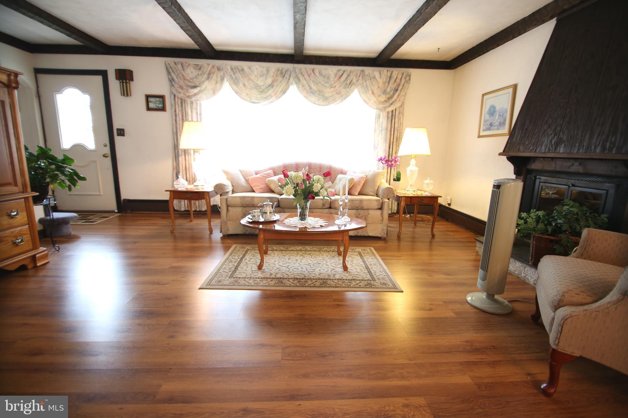 10 Cameo Road Levittown, PA 19057 - Photo 10 of 21 Gallery Image 10