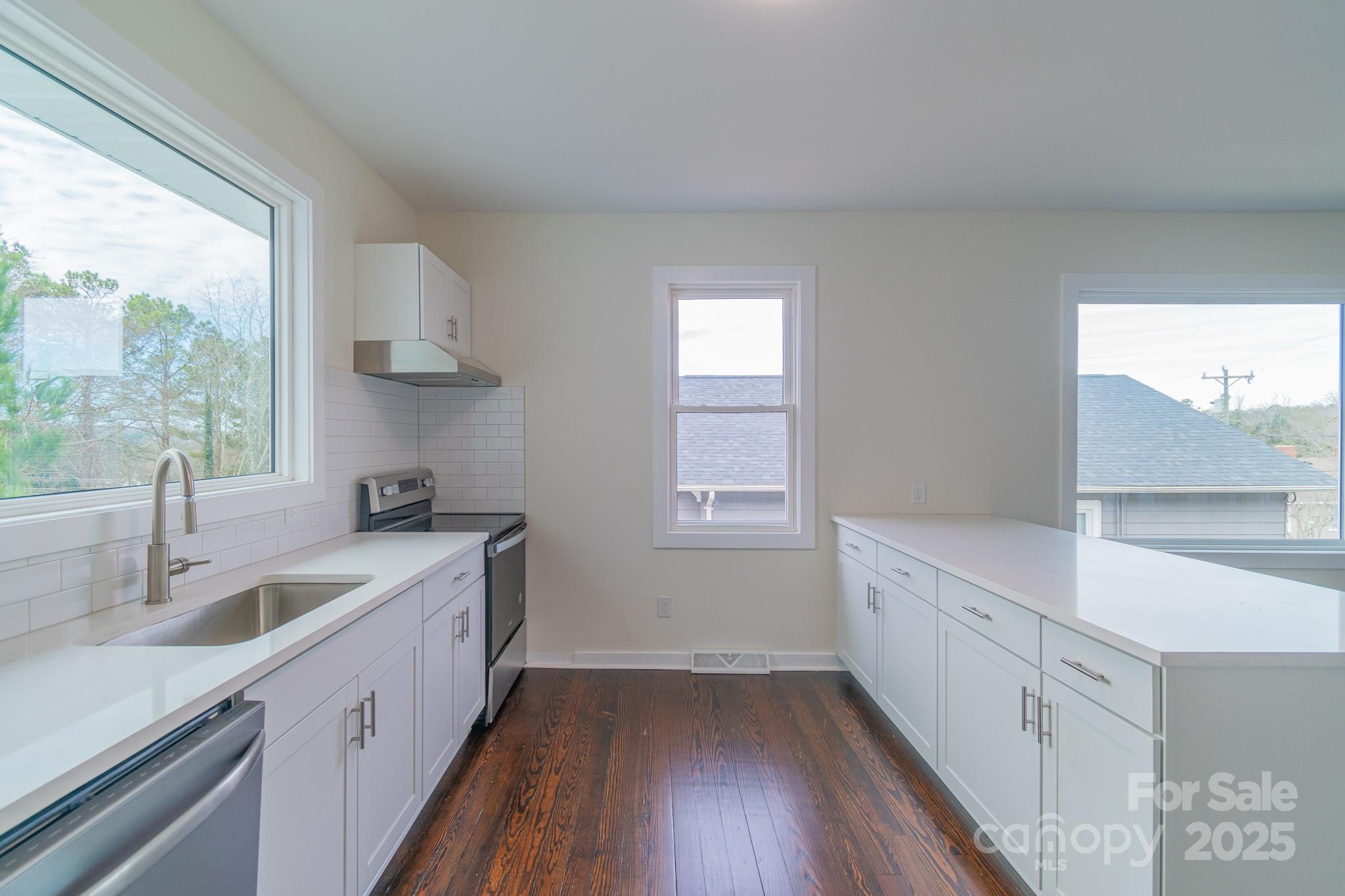 117 Falls Road Badin, NC 28009 - Photo 10 of 47 Gallery Image 10