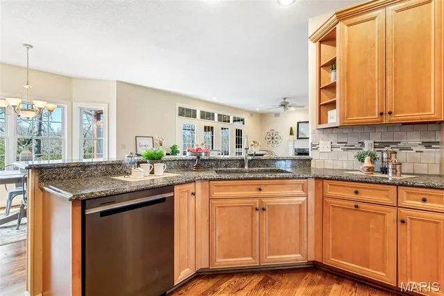 $668,000 | 6 Plum Run, Festus, MO 63028