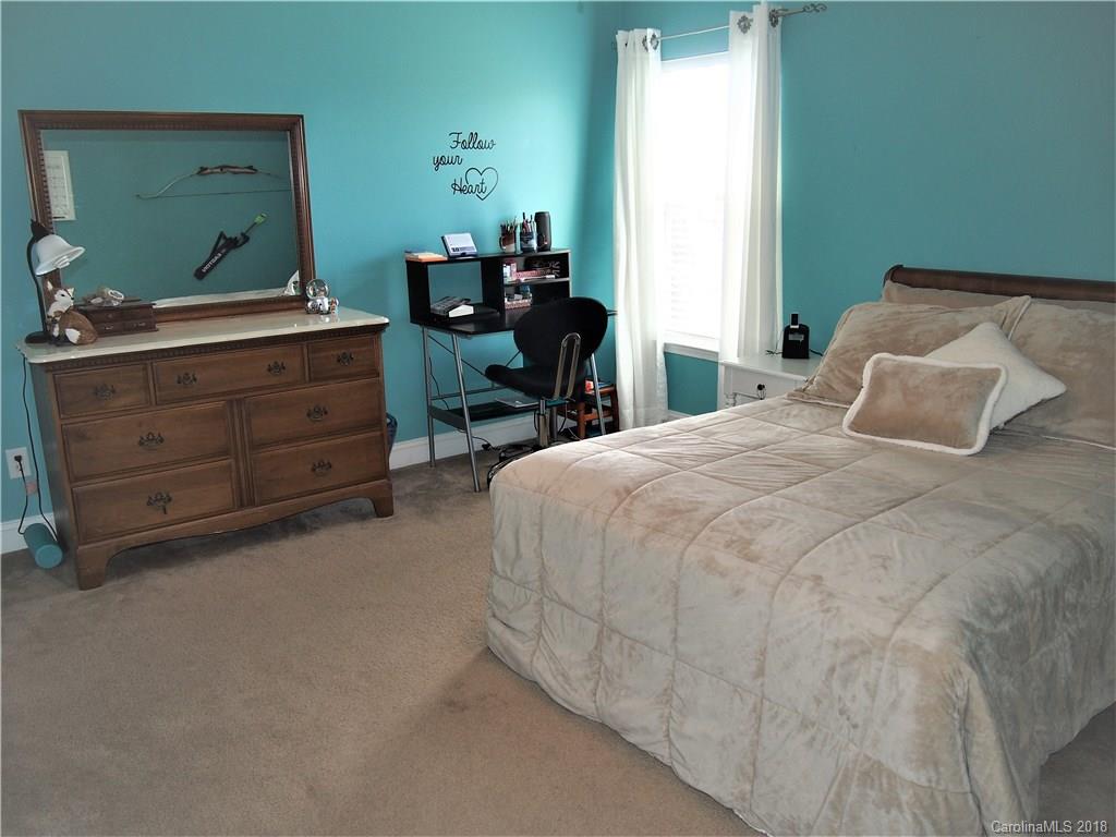 10929 Rousay Road Charlotte, NC 28278 - Photo 17 of 27 Gallery Image 17