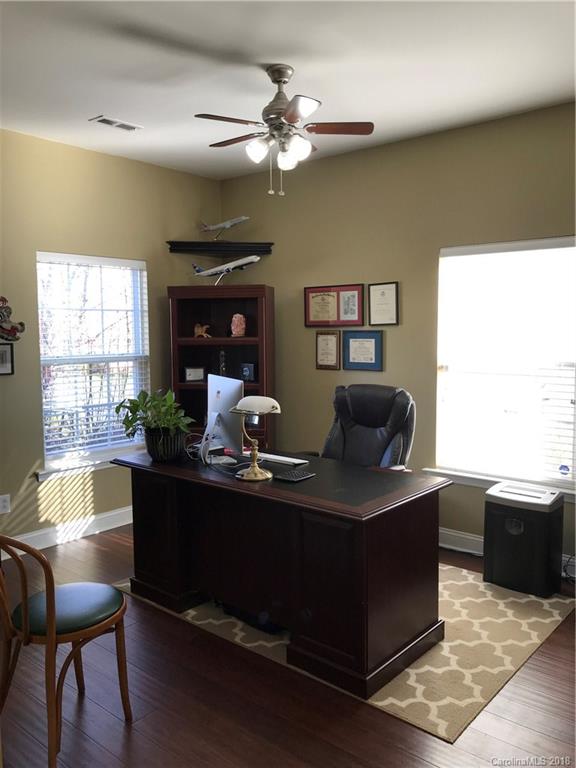 10929 Rousay Road Charlotte, NC 28278 - Photo 3 of 27 Gallery Image 3
