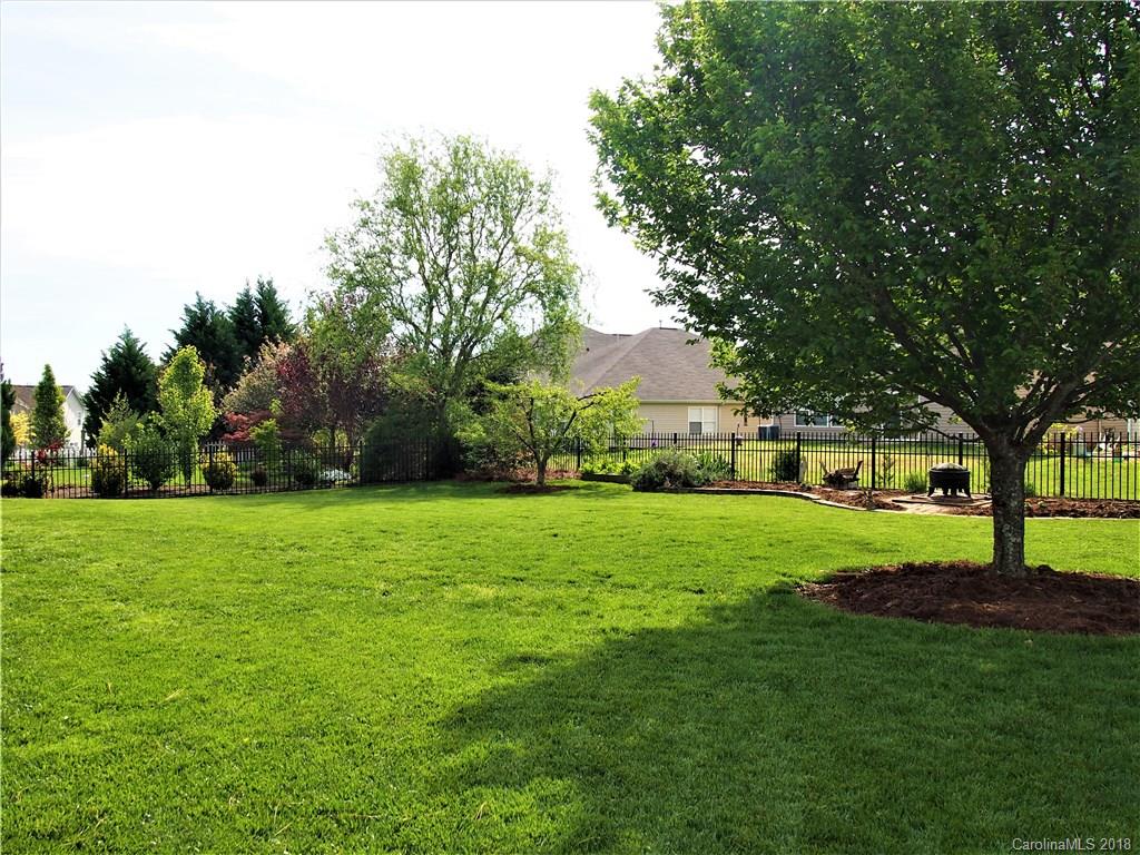 10929 Rousay Road Charlotte, NC 28278 - Photo 26 of 27 Gallery Image 26