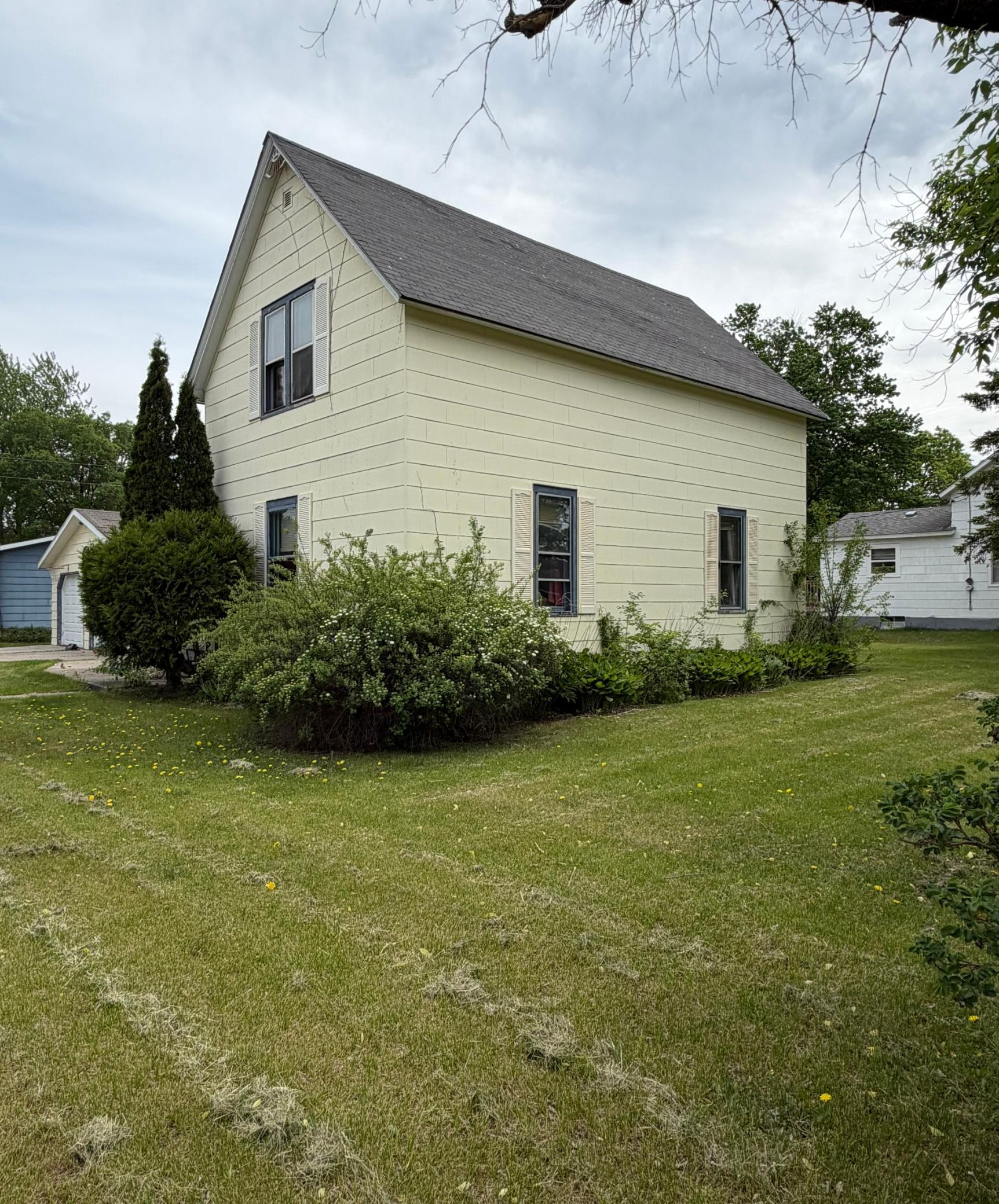 357 5th Avenue Southwest Perham, MN 56573 - Photo 3 of 14
