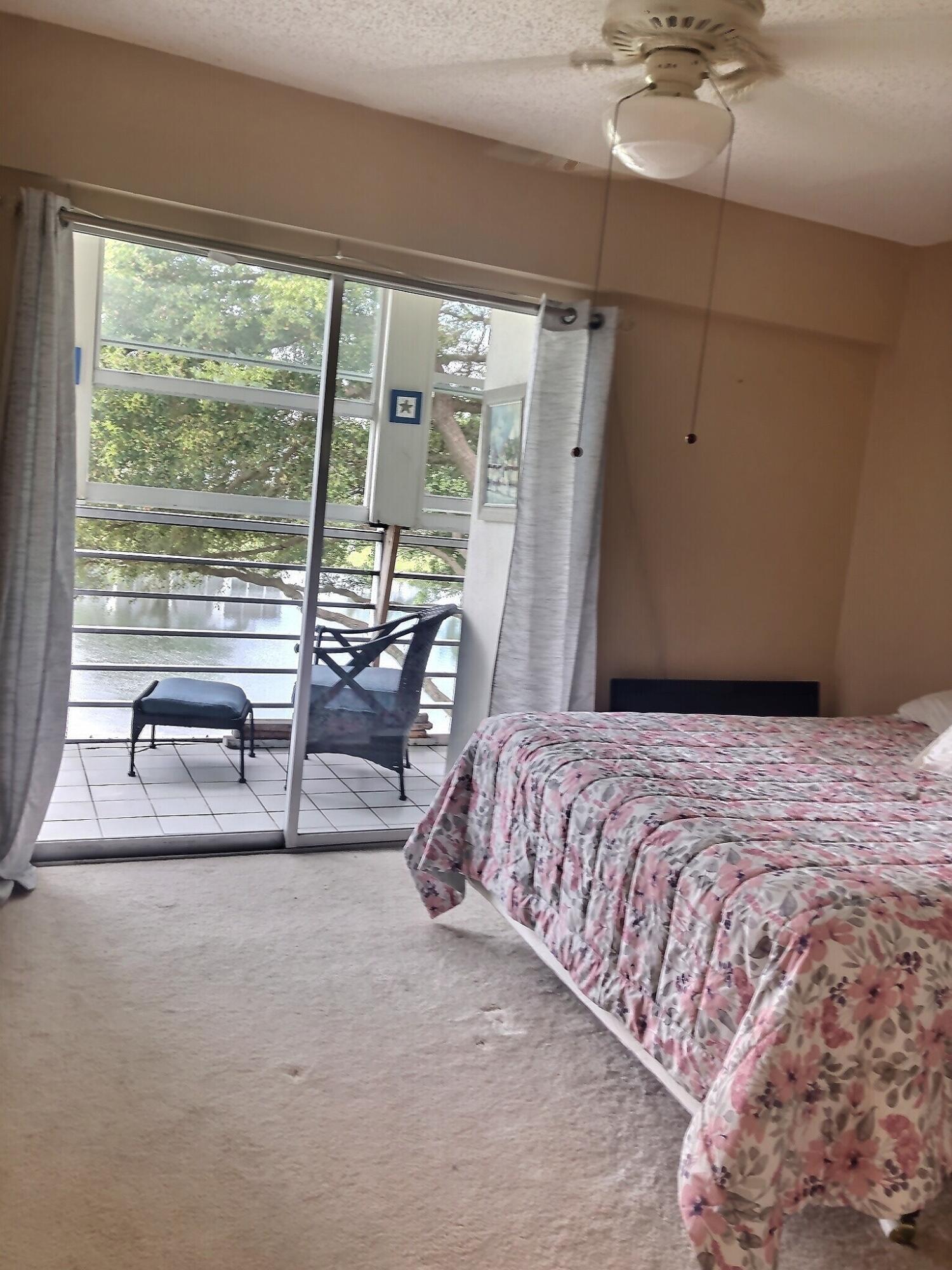 204 Brighton East Boca Raton, FL 33434 - Photo 4 of 12 2