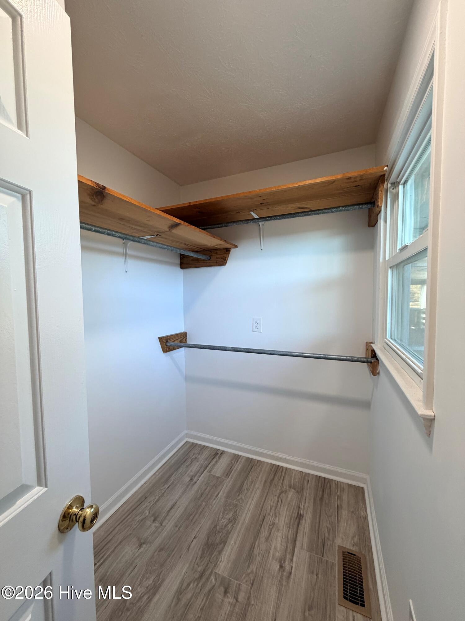 721 Bell Williams Road Burgaw, NC 28425 - Photo 13 of 19 Photo Dec 31 2025, 12 46 16 PM