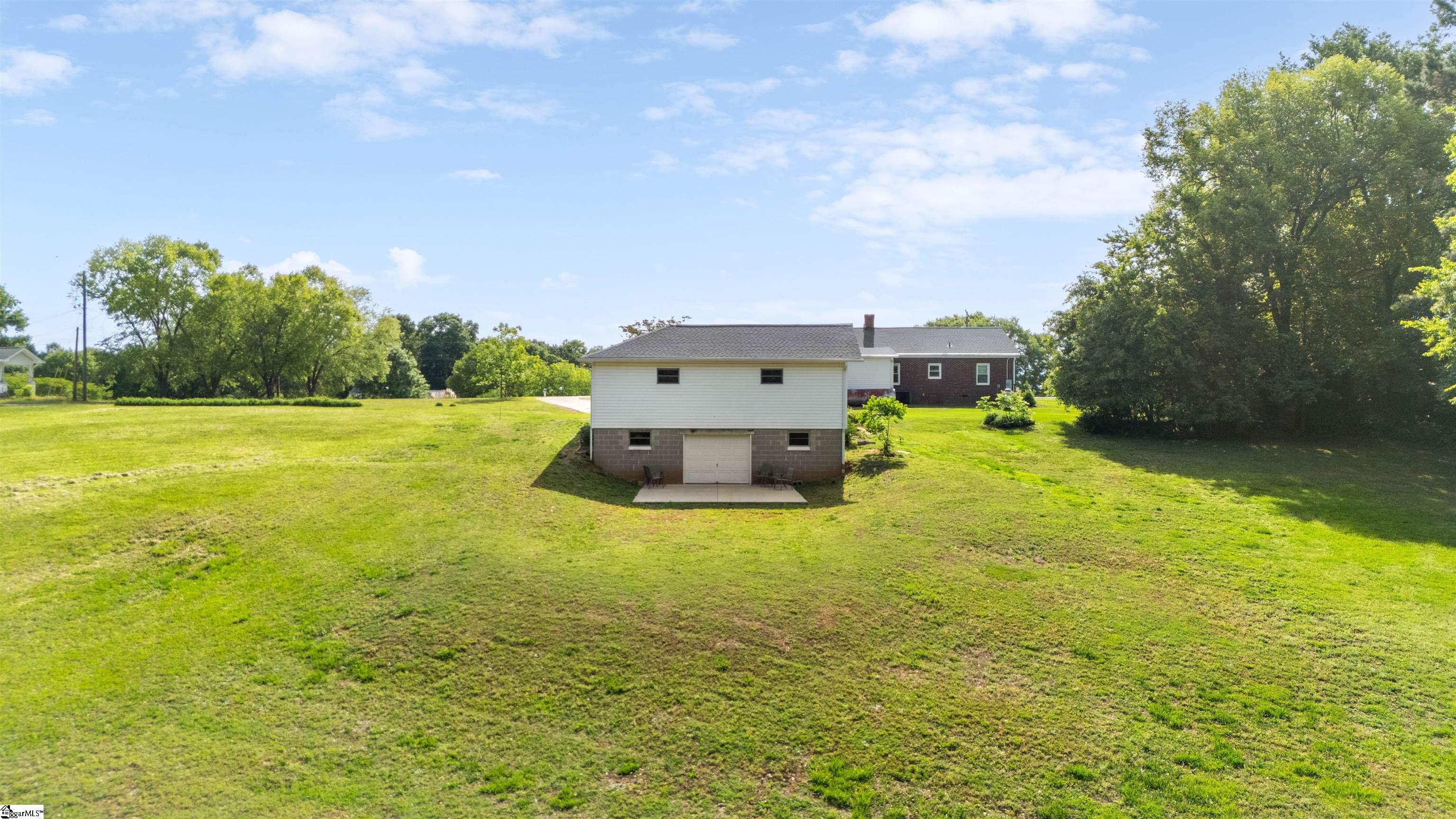 5741 Highway 357 Campobello, SC 29322 - Photo 35 of 39