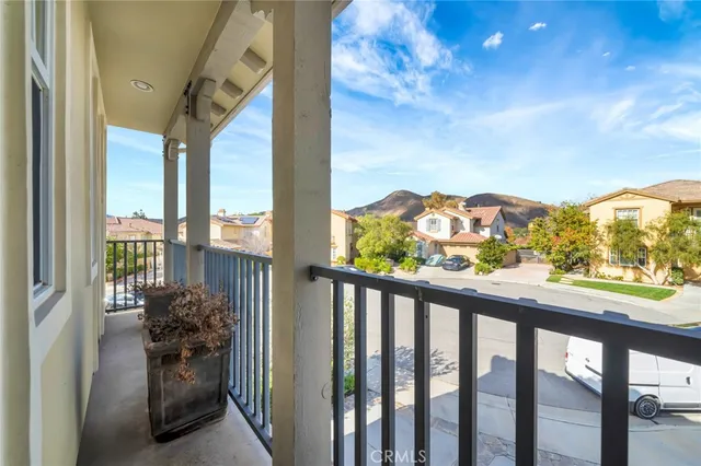 $7,900 | 4694 Luna Court, Calabasas, CA 91302