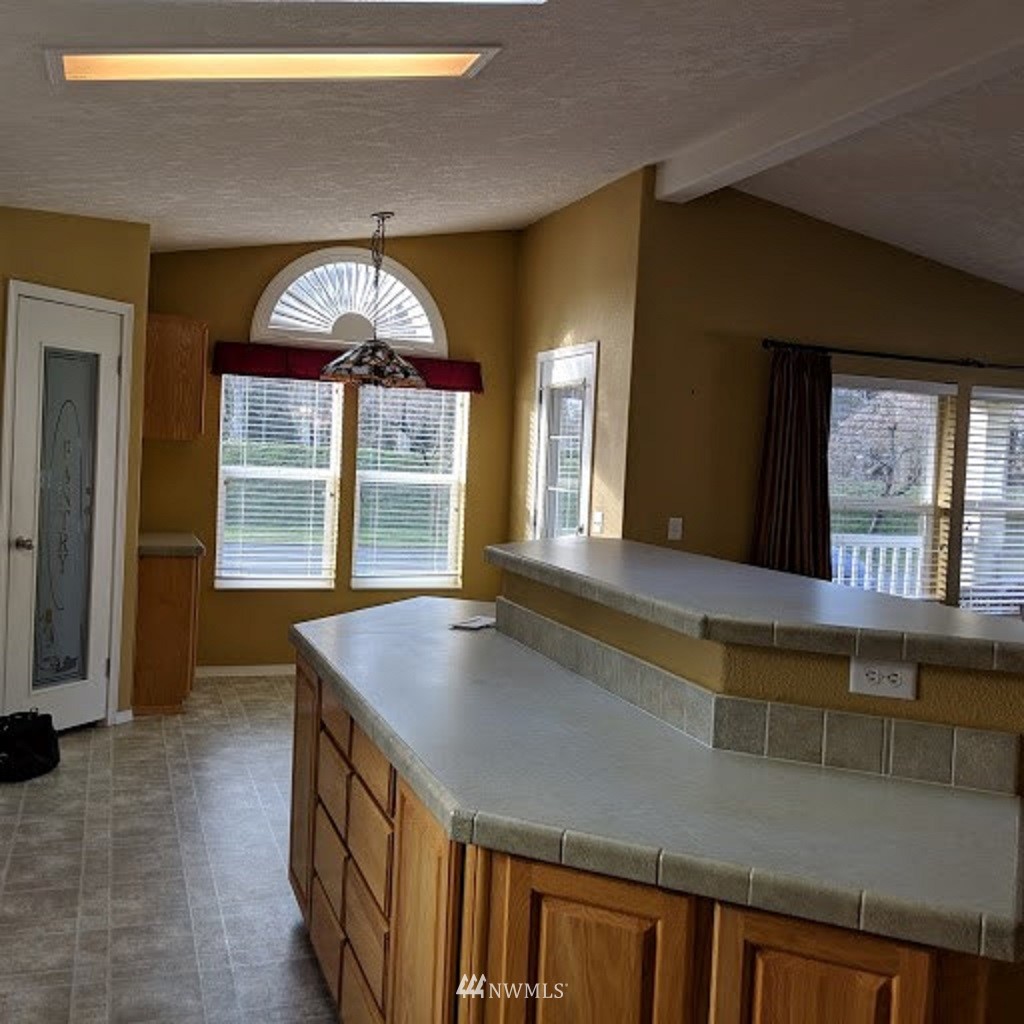 652 Osborn Road, Unit 9 Port Angeles, WA 98362 - Photo 2 of 13