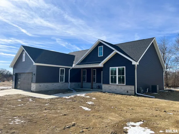 $399,000 | 1217 Parkview Drive, Eureka, IL 61530