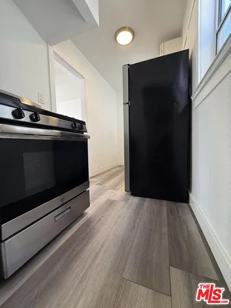 $1,895 | 2235 West 14th Street, Unit 1/4, Los Angeles, CA 90006