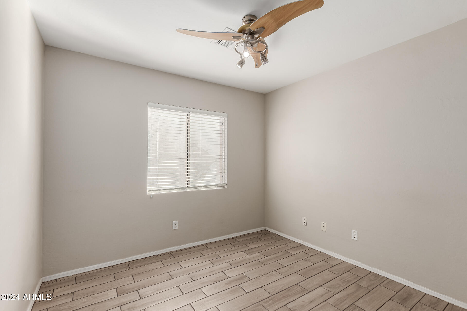 12322 West Larkspur Road El Mirage, AZ 85335 - Photo 20 of 31 21 - Larkspur