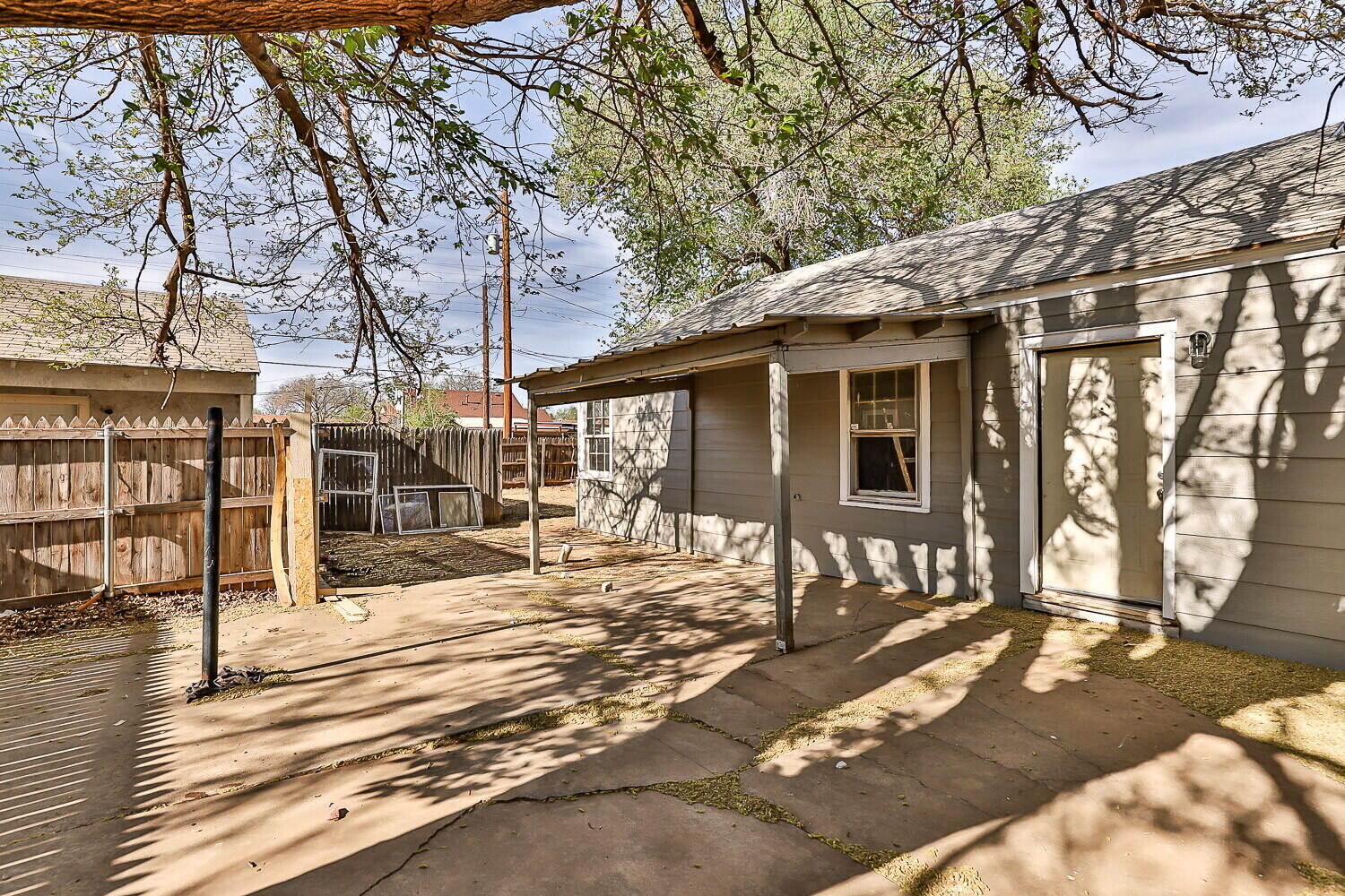 1914 25th Street Lubbock, TX 79411 - Photo 6 of 48 1914 25th-11