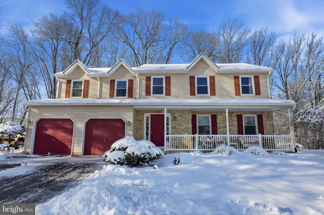 $690,000 | 937 High Pointe Circle, Langhorne, PA 19047