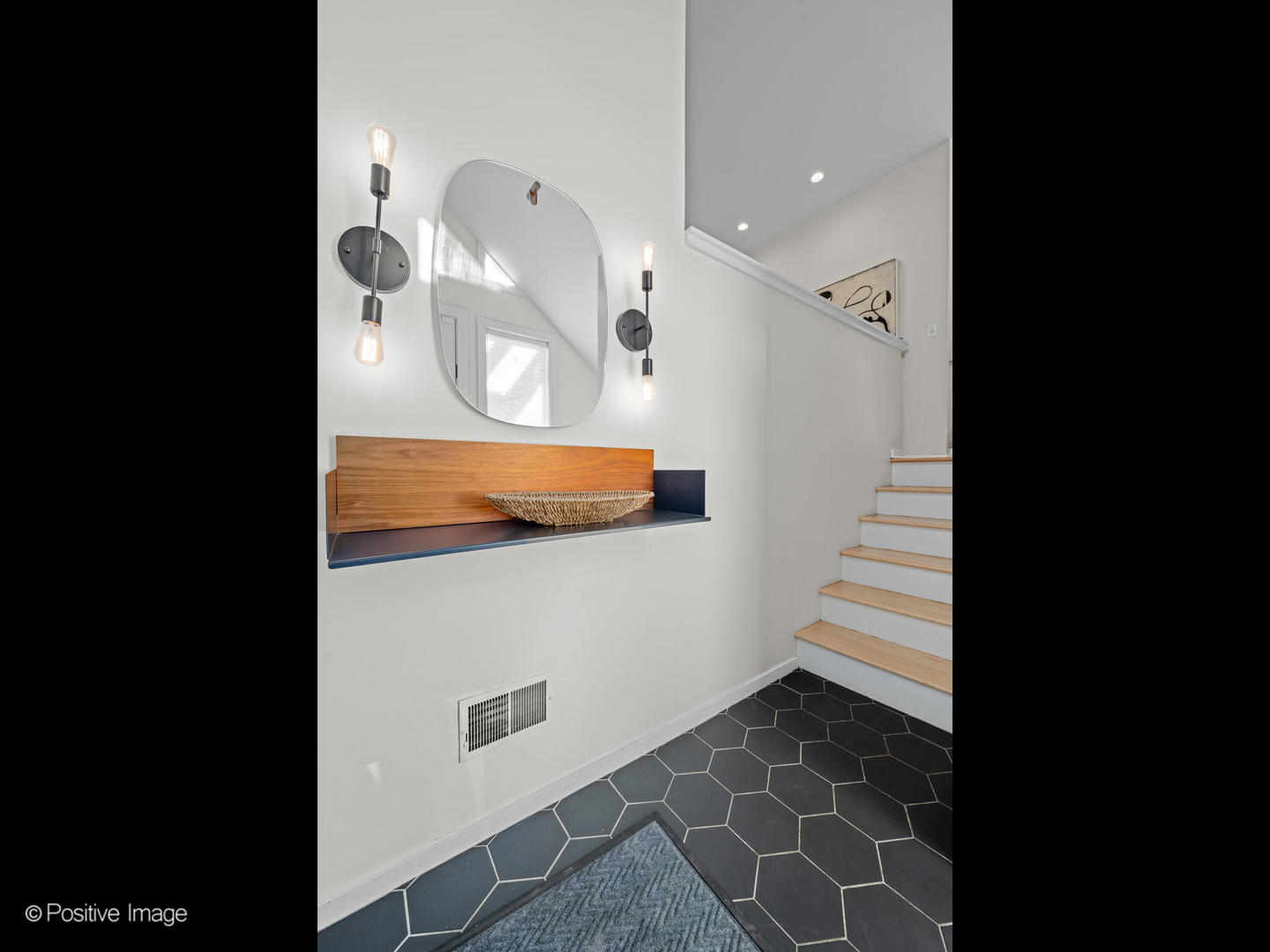 1757 North Paulina Street, Unit R Chicago, IL 60622 - Photo 2 of 28