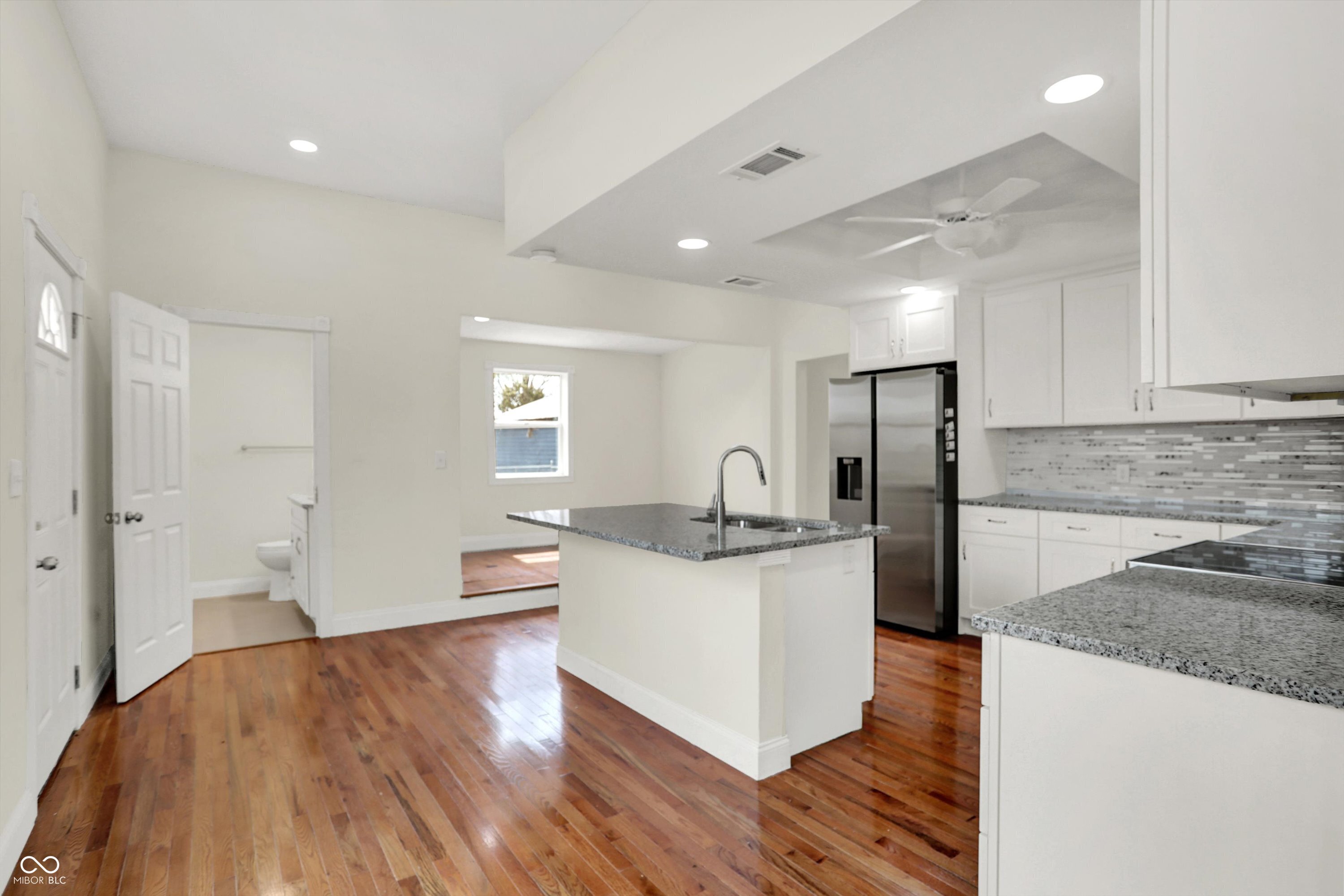 601 East Thompson Street Edinburgh, IN 46124 - Photo 14 of 50