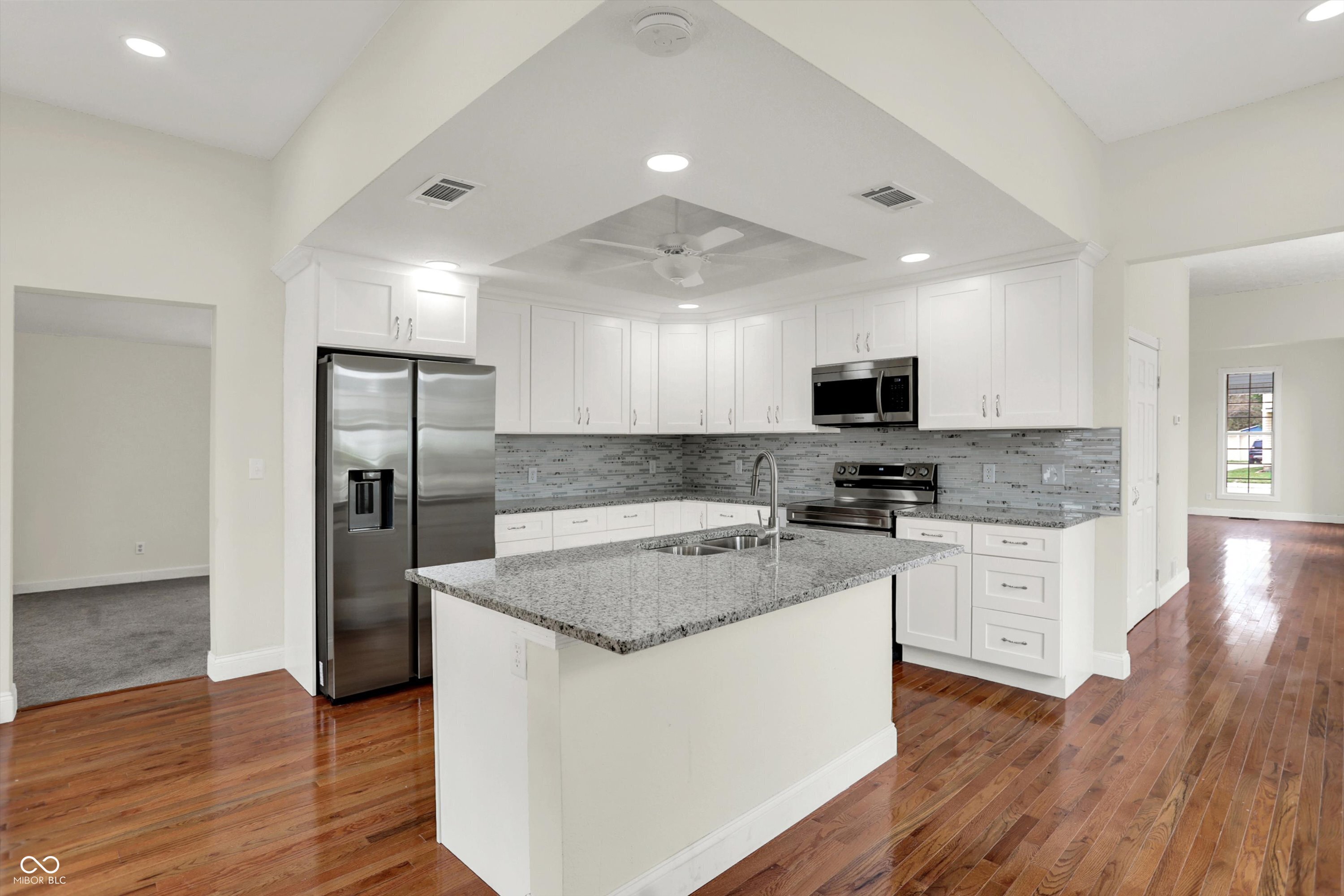 601 East Thompson Street Edinburgh, IN 46124 - Photo 16 of 50