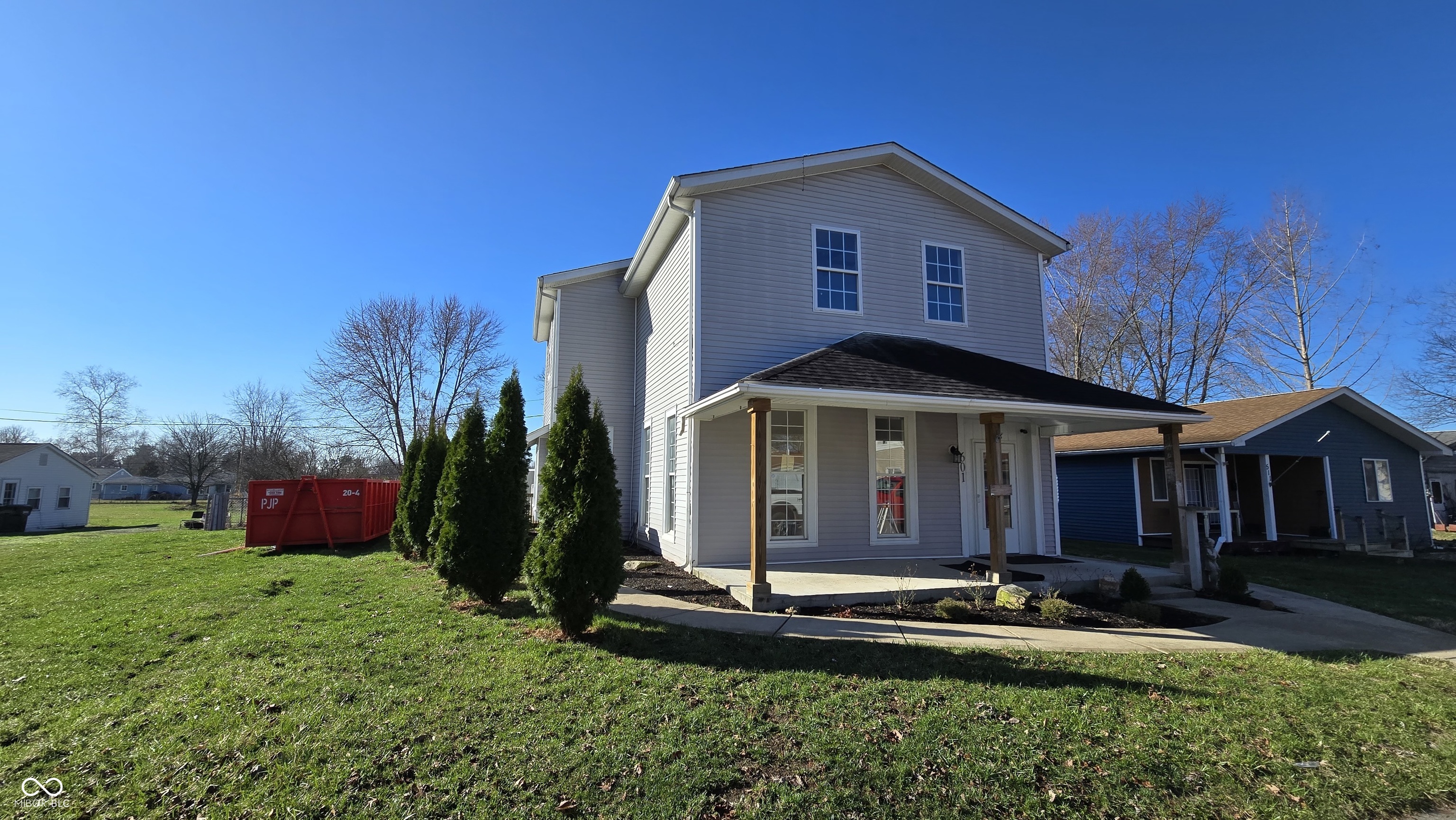 601 East Thompson Street Edinburgh, IN 46124 - Photo 2 of 3