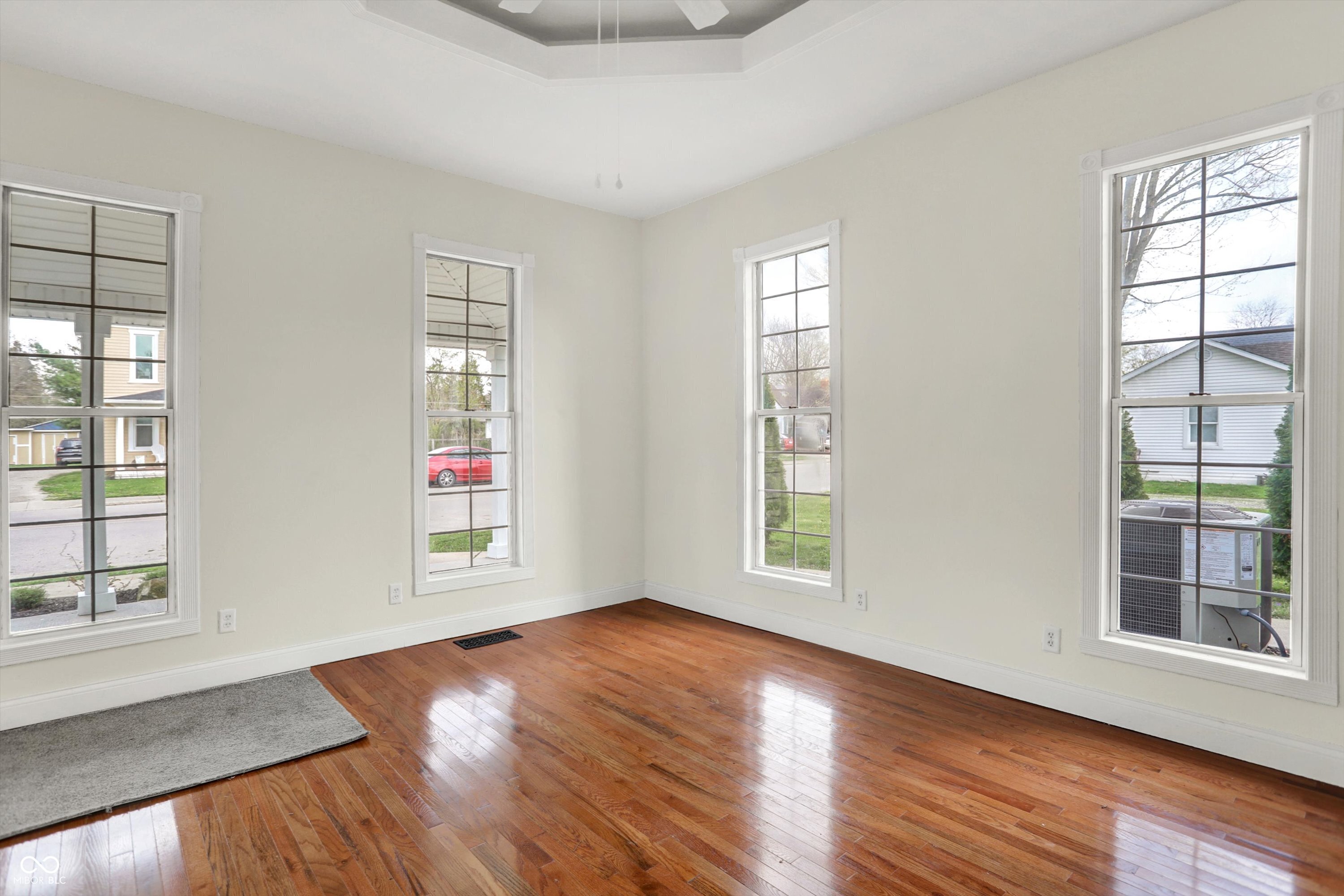 601 East Thompson Street Edinburgh, IN 46124 - Photo 10 of 50