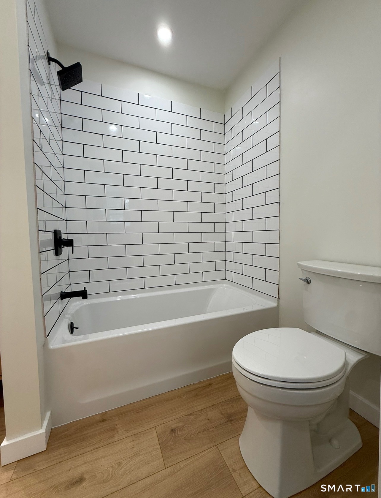 8 Rustic Road Ridgefield, CT 06877 - Photo 10 of 20