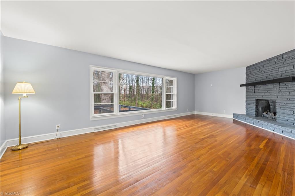 800 Creekside Drive High Point, NC 27262 - Photo 11 of 41