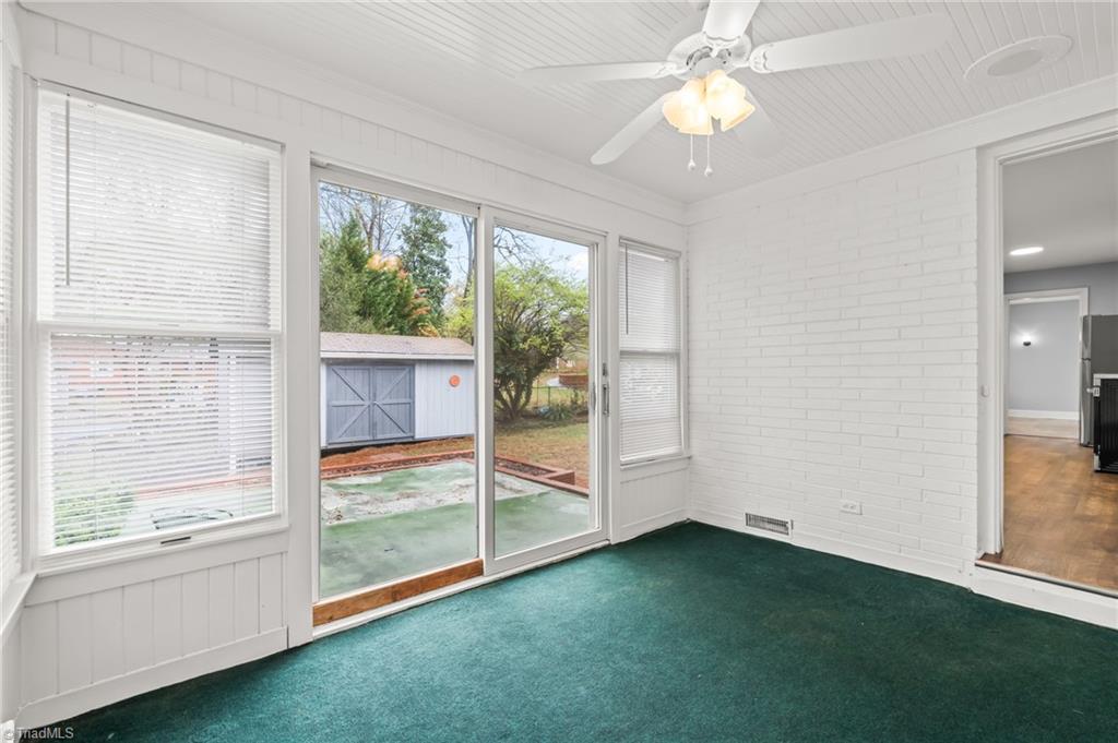 800 Creekside Drive High Point, NC 27262 - Photo 21 of 41