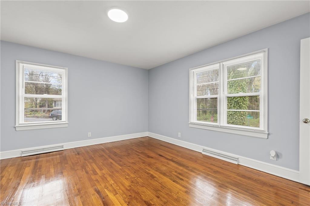 800 Creekside Drive High Point, NC 27262 - Photo 24 of 41