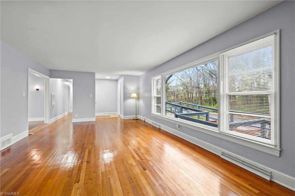 800 Creekside Drive High Point, NC 27262 - Photo 10 of 41