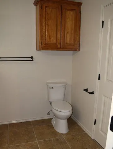 $1,900 | 1519 Misty Meadow Drive, Granbury, TX 76048