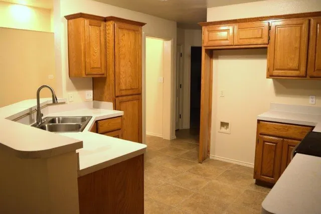 $1,900 | 1519 Misty Meadow Drive, Granbury, TX 76048