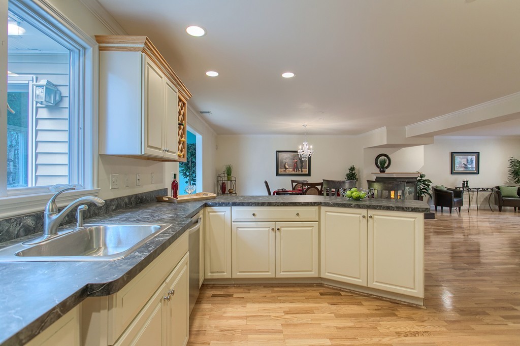 218 Rangeway Road, Unit 262 Billerica, MA 01862 - Photo 15 of 30