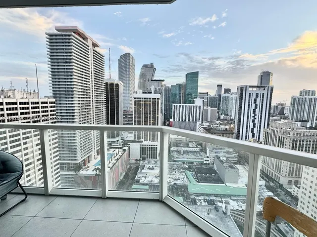 $3,850 | 253 Northeast 2nd Street, Unit 3308, Miami, FL 33132