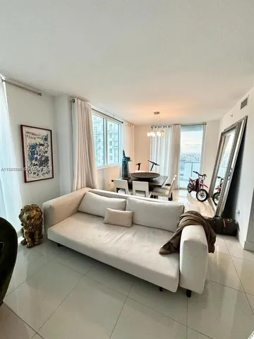 $3,850 | 253 Northeast 2nd Street, Unit 3308, Miami, FL 33132
