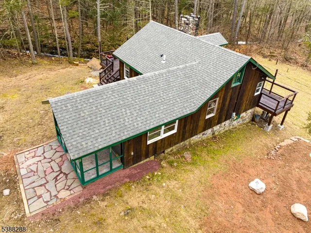 $379,900 | 19 Twin Brook Road, Montague, NJ 07827