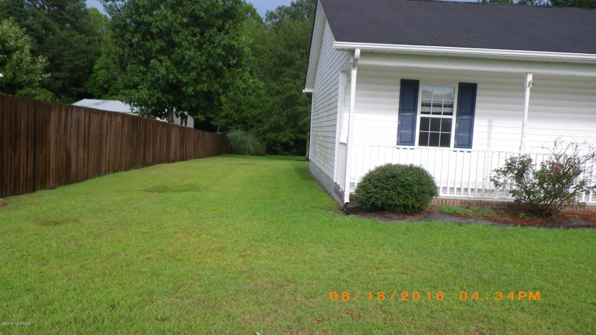108 Linden Road Richlands, NC 28574 - Photo 3 of 30 RIMG0143