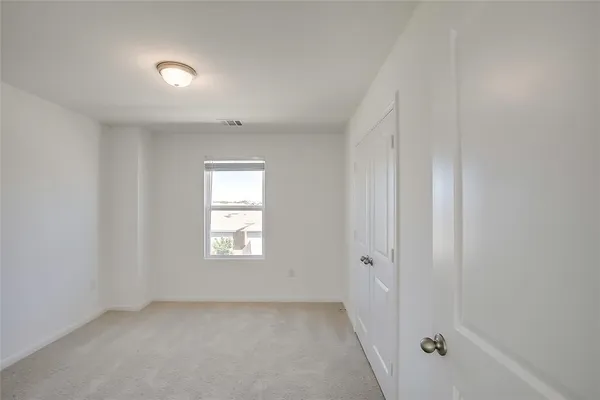 $2,100 | 300 Timber Brook Drive, Hutto, TX 78634