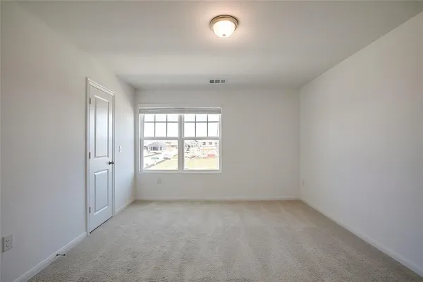$2,100 | 300 Timber Brook Drive, Hutto, TX 78634
