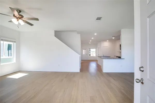 $2,100 | 300 Timber Brook Drive, Hutto, TX 78634