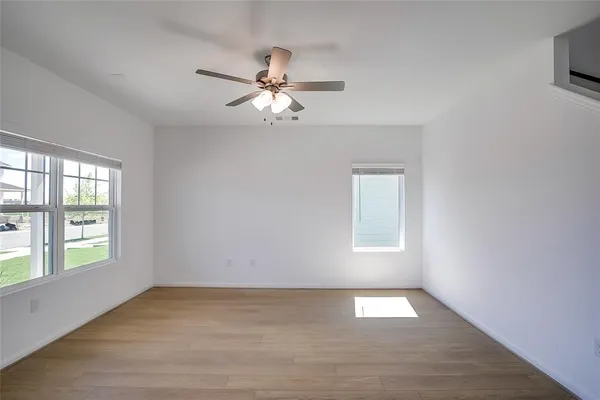 $2,100 | 300 Timber Brook Drive, Hutto, TX 78634