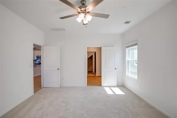 $2,100 | 300 Timber Brook Drive, Hutto, TX 78634