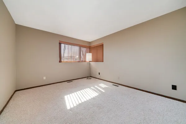 $120,000 | 218 Bienterra Trail, Unit 2B, Rockford, IL 61107