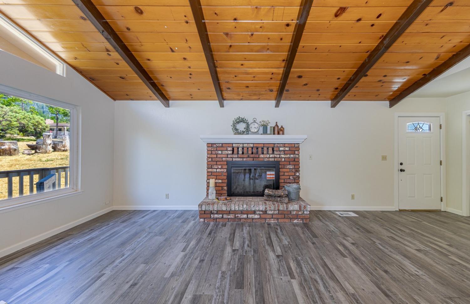5705 Pilot Peak Road Mariposa, CA 95338 - Photo 8 of 37 Gallery Image 8